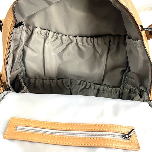 NWT Bubbles Kisses Karli Backpack in Dune - Picture 8 of 10